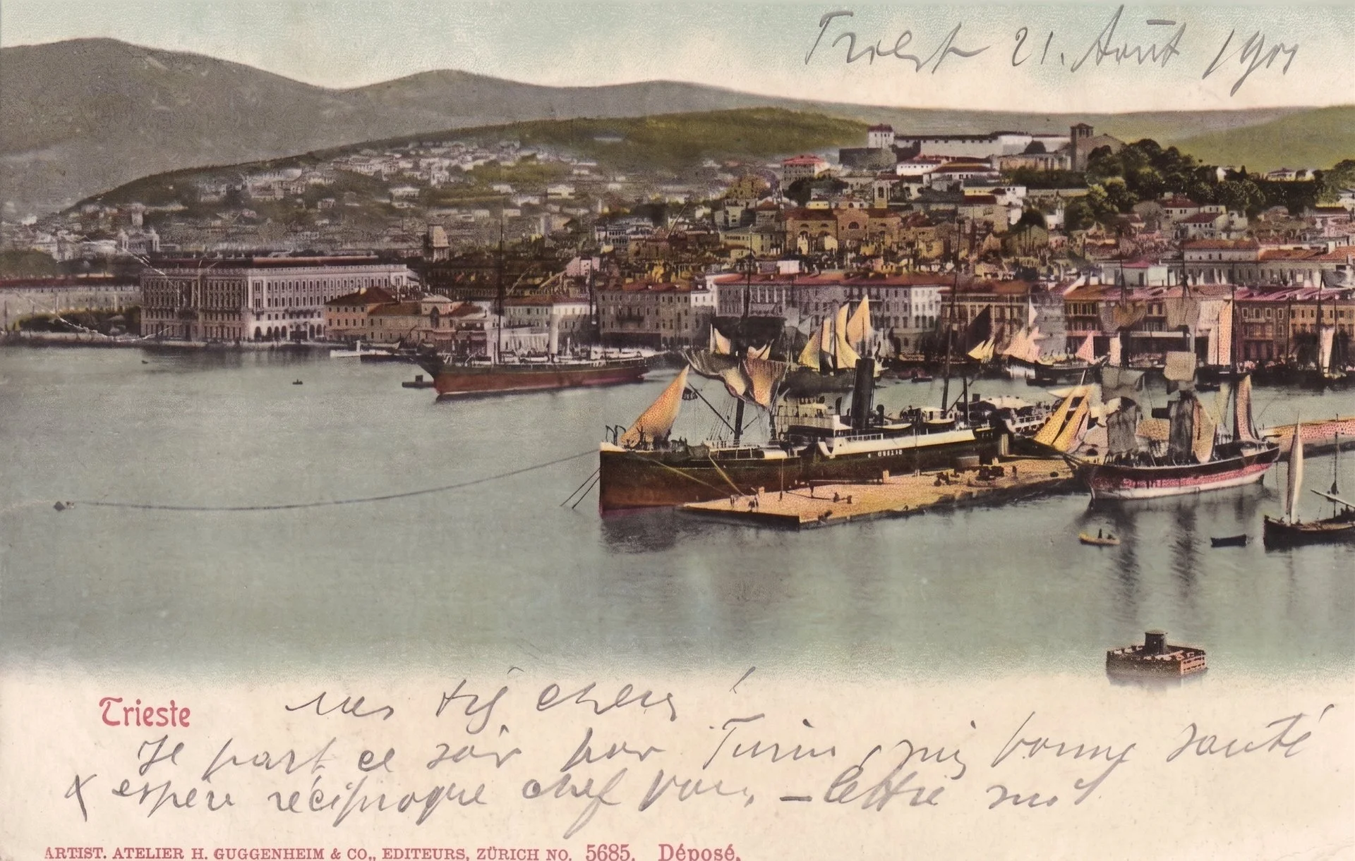 Cartolina del porto di Trieste con piroscafi e velieri
