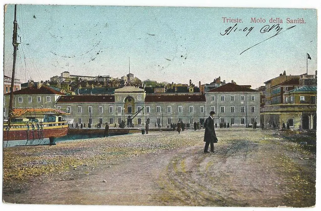 Postcard: Molo della Sanità