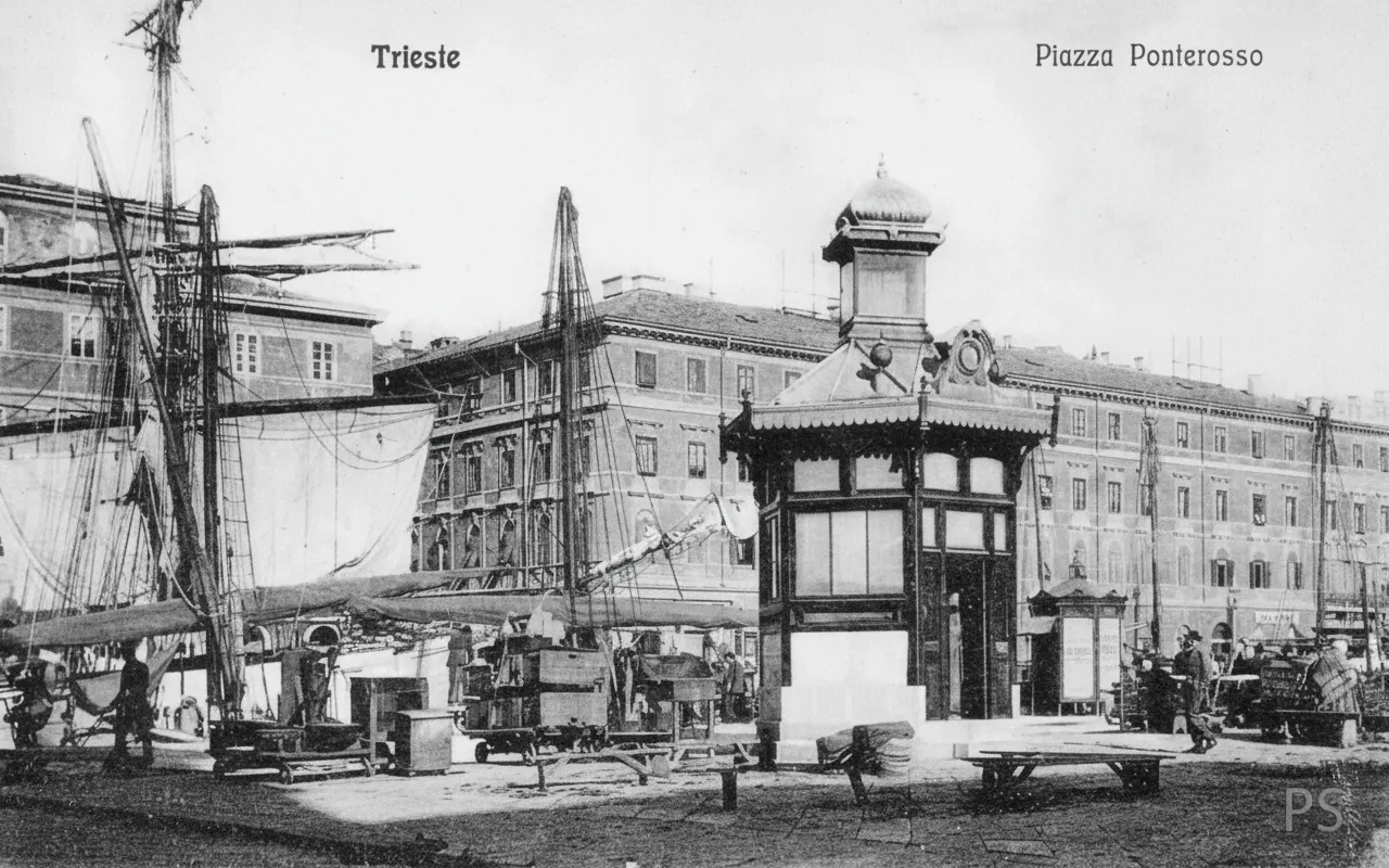 Postcard: Piazza Ponterosso early 1900s