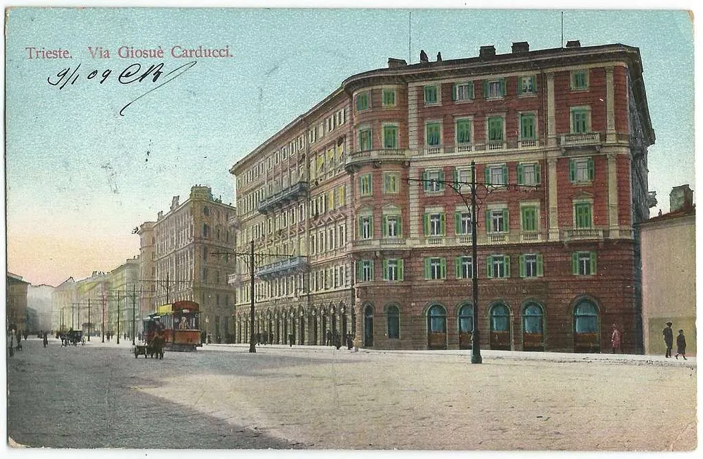 Postcard: Via Giosuè Carducci