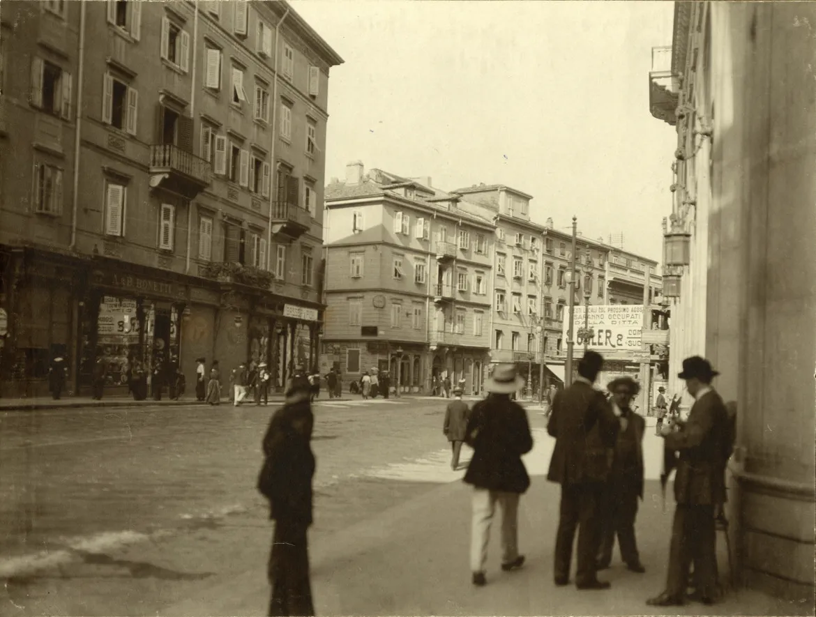 Corso corner via Santa Caterina