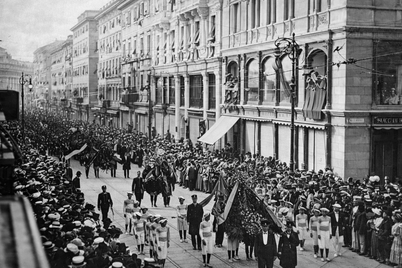 Funeral Procession of Felice Venezian on the Corso