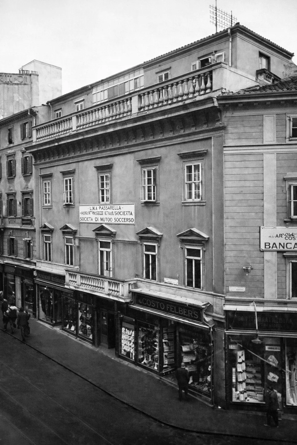 Hierschel House in Trieste Before Demolition (1934)