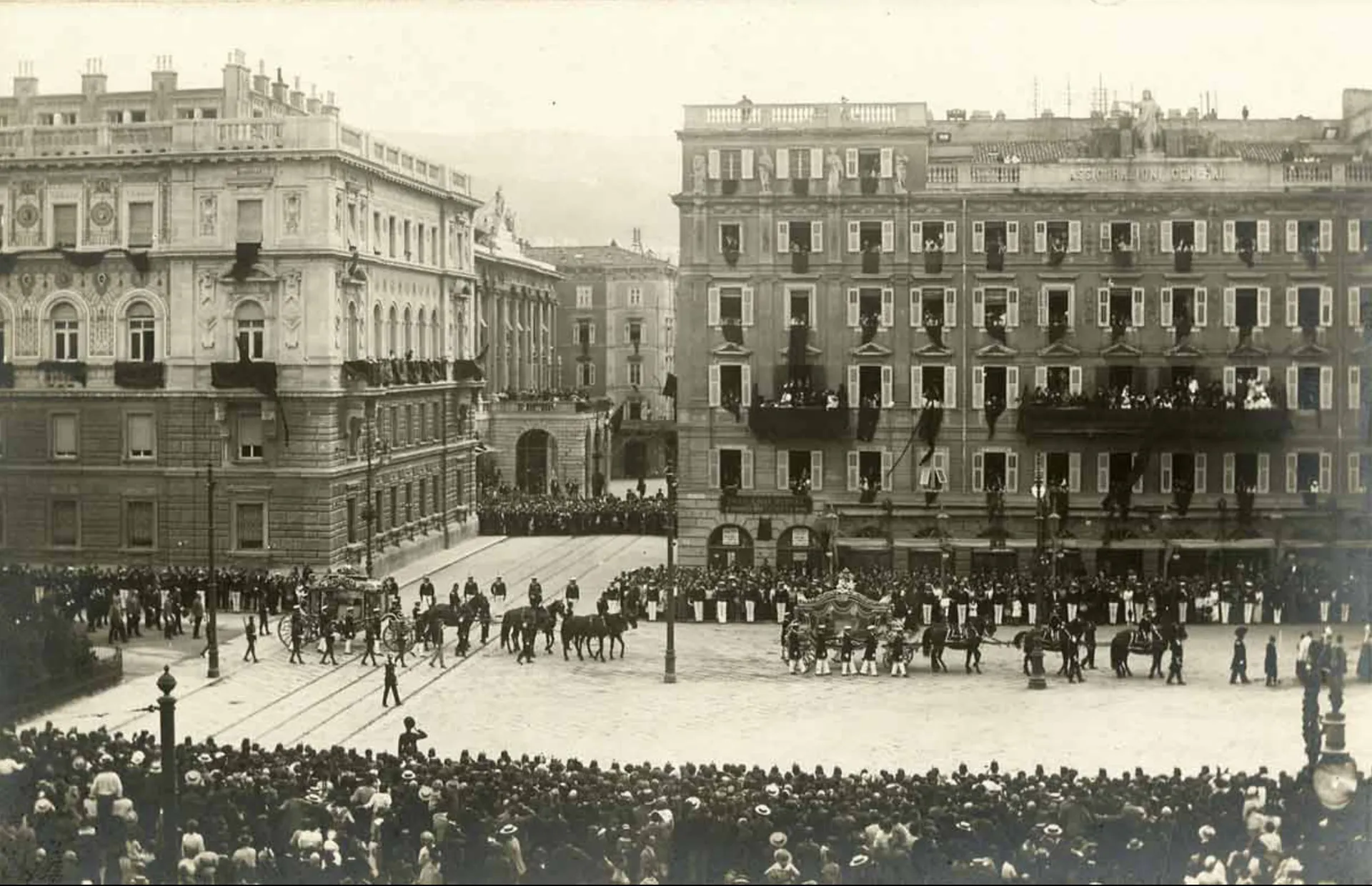 Funeral of Archduke Francesco Ferdinando and his wife Duchess Sophie von Hohenberg