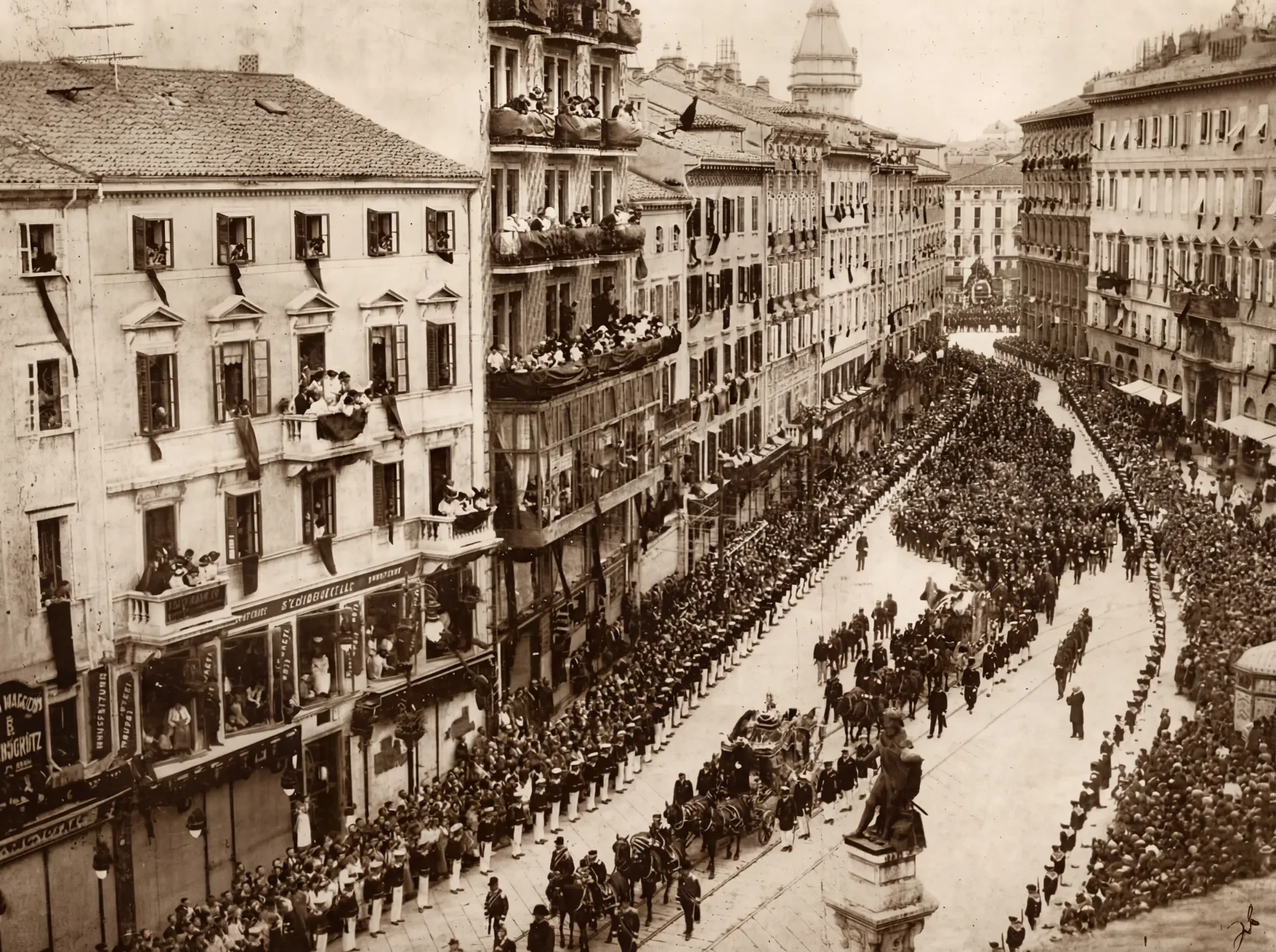 Funeral of Franz Ferdinand in Piazza della Borsa