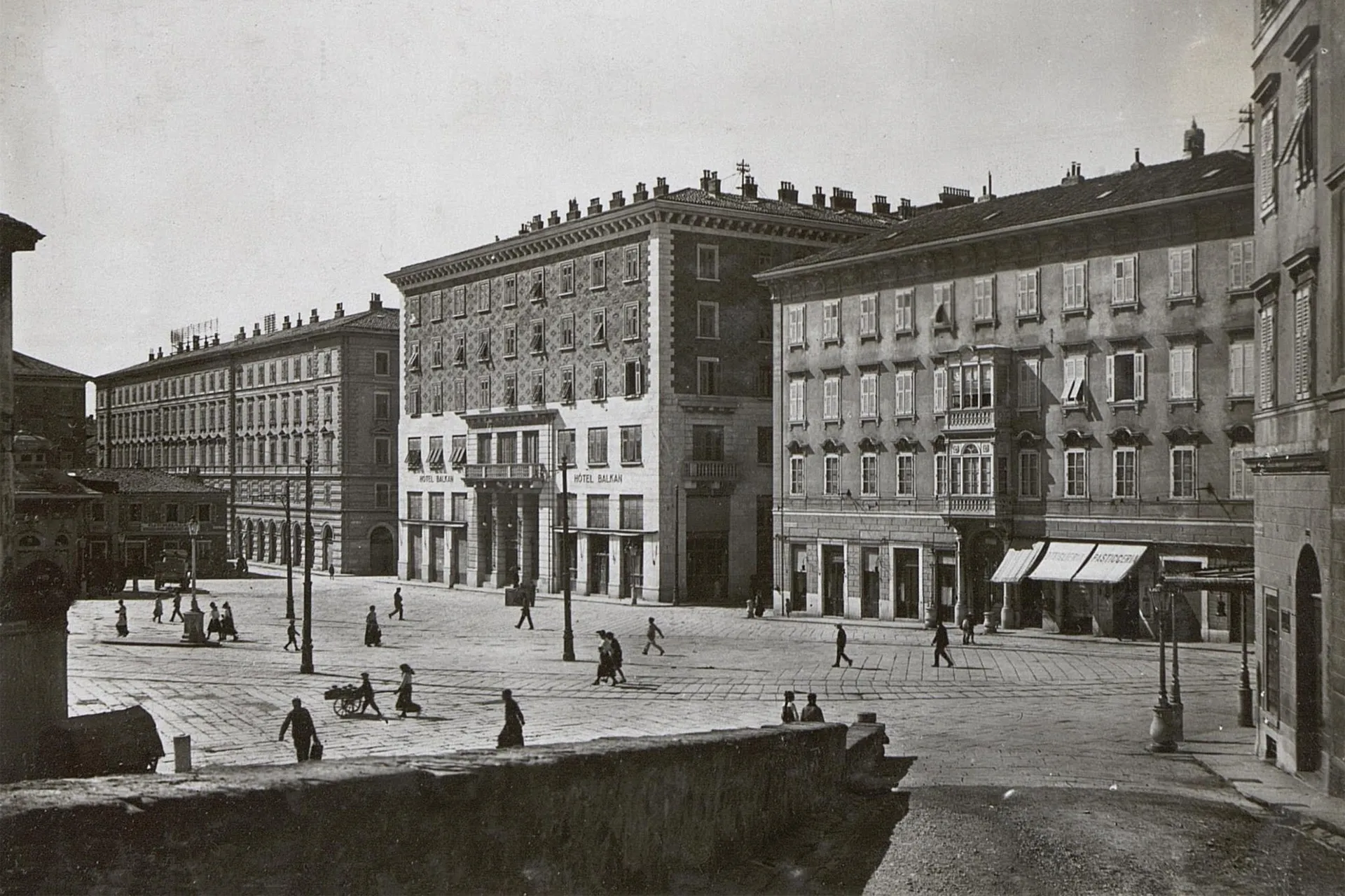Hotel Balkan - Via di Romagna