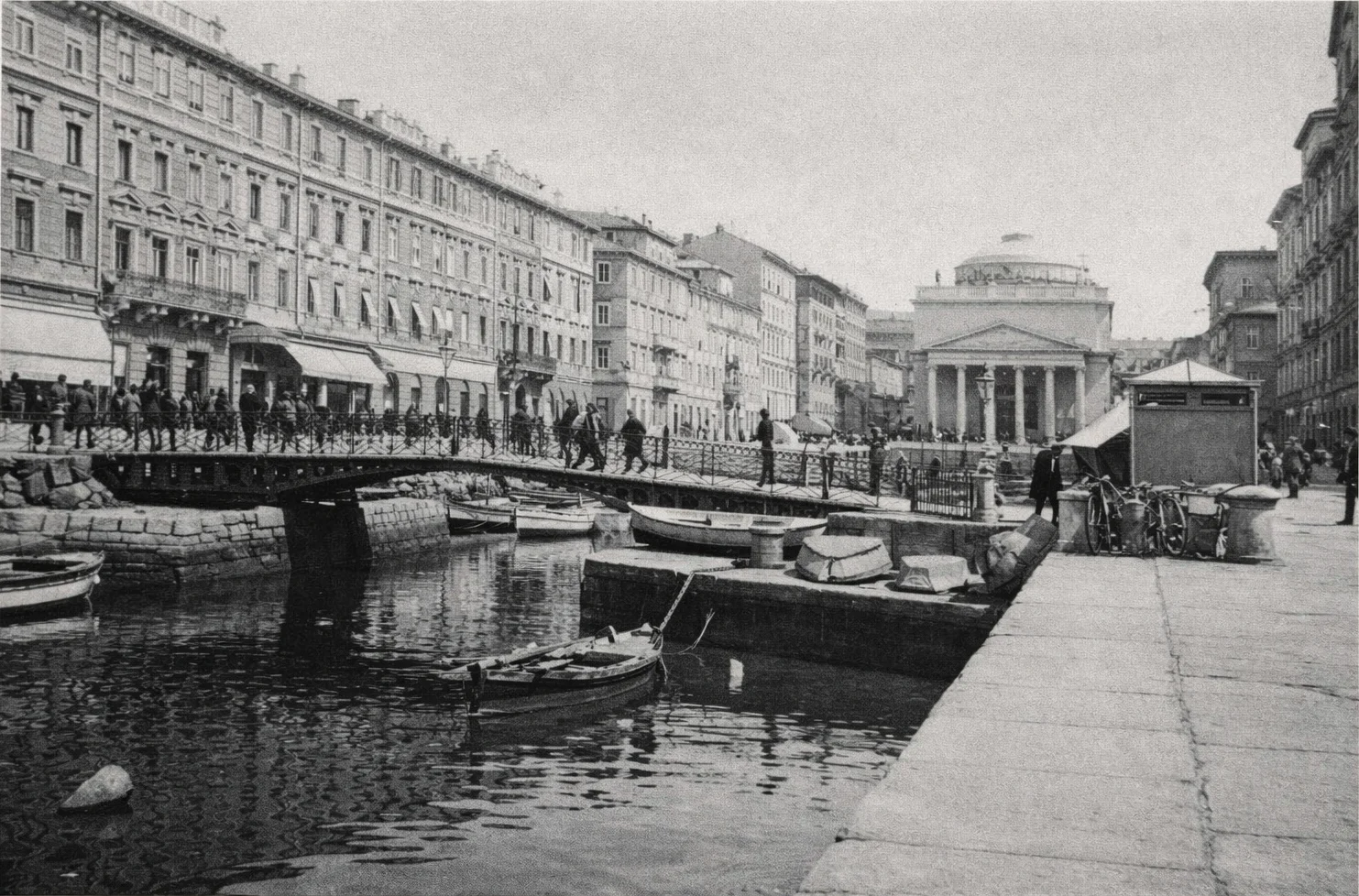 The Grand Canal and the Iron Swing Bridge