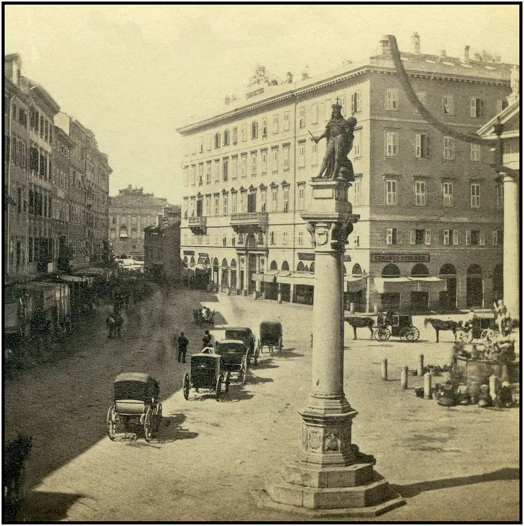Palazzo Tergesteo and Monument to Leopoldo I