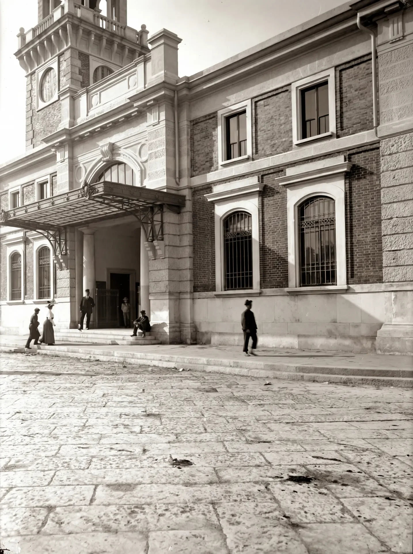 Entrance of the New Fish Market (Salone degli Incanti)