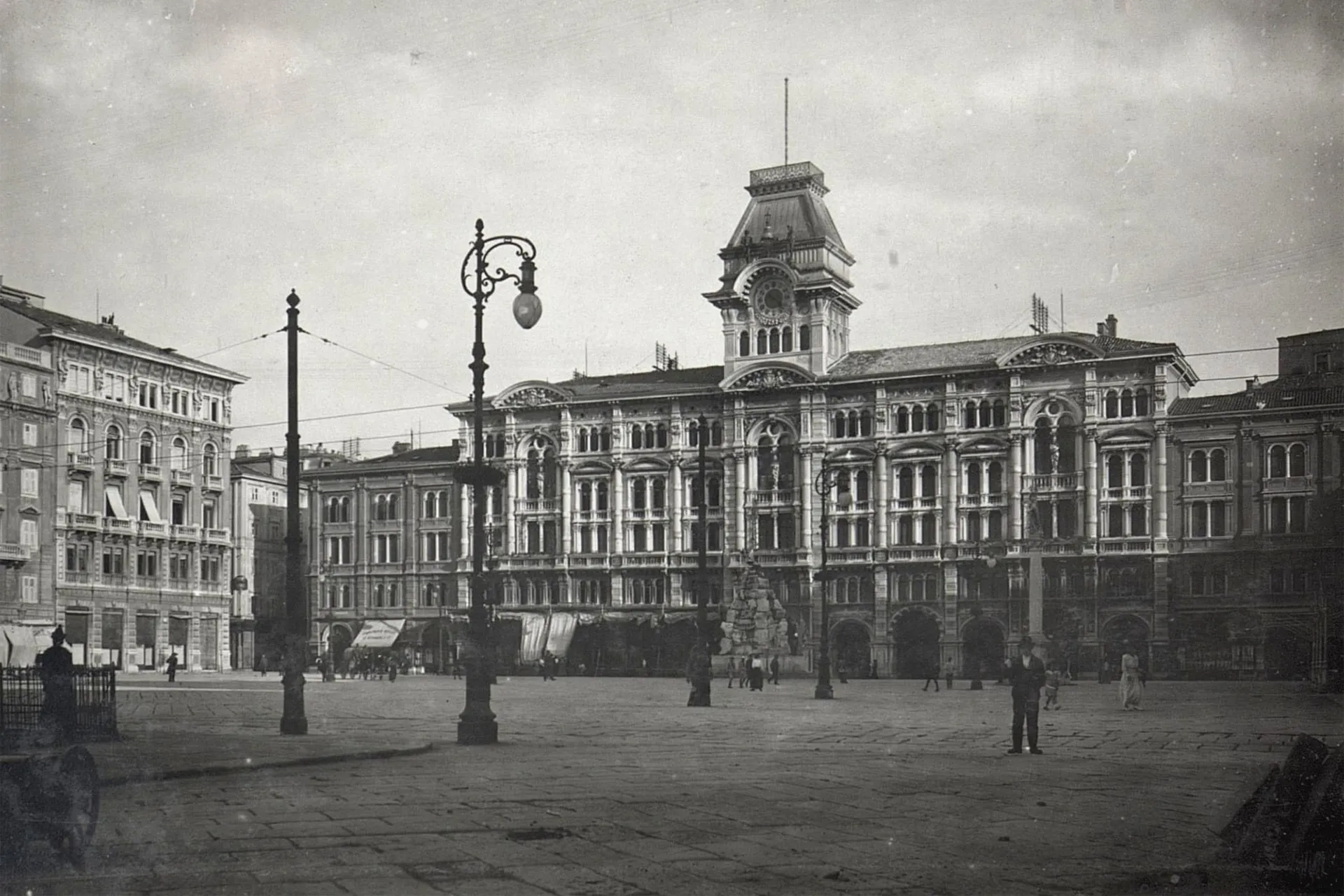 Piazza Unità d’Italia early 1900s