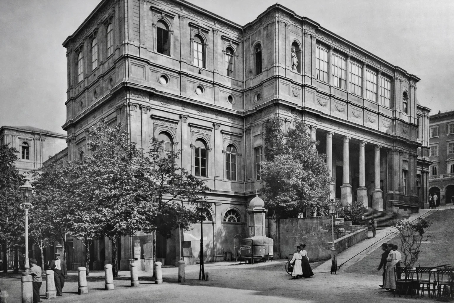 Politeama Rossetti in the Late 19th Century