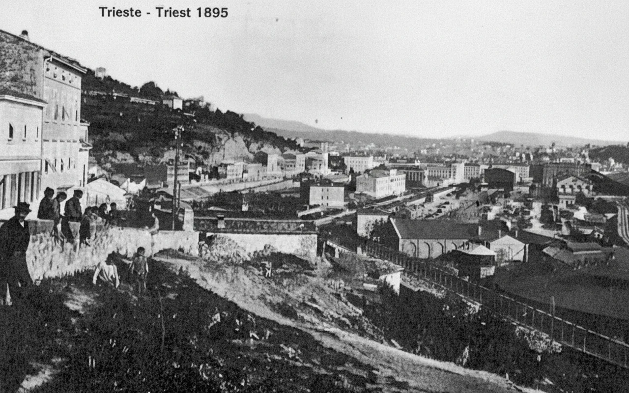 Salita di Gretta, view over Trieste (1895)