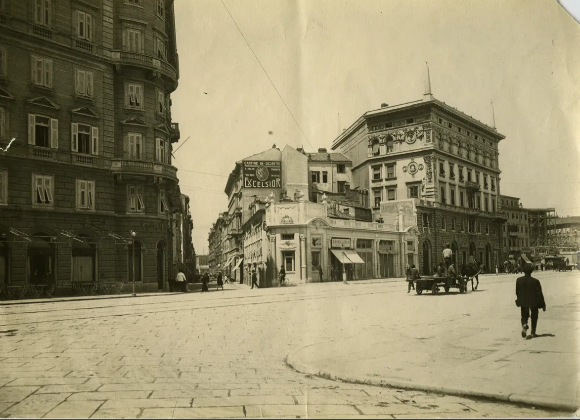 Via Carducci