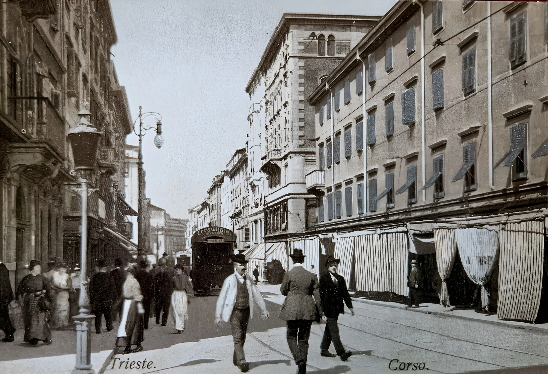 Via del Corso at the beginning of the 1900s