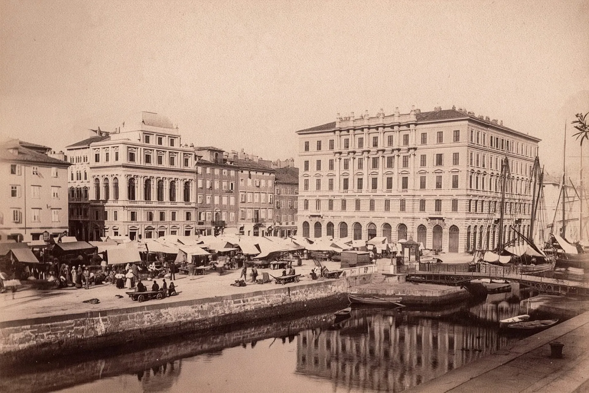 View of Piazza Ponte Rosso